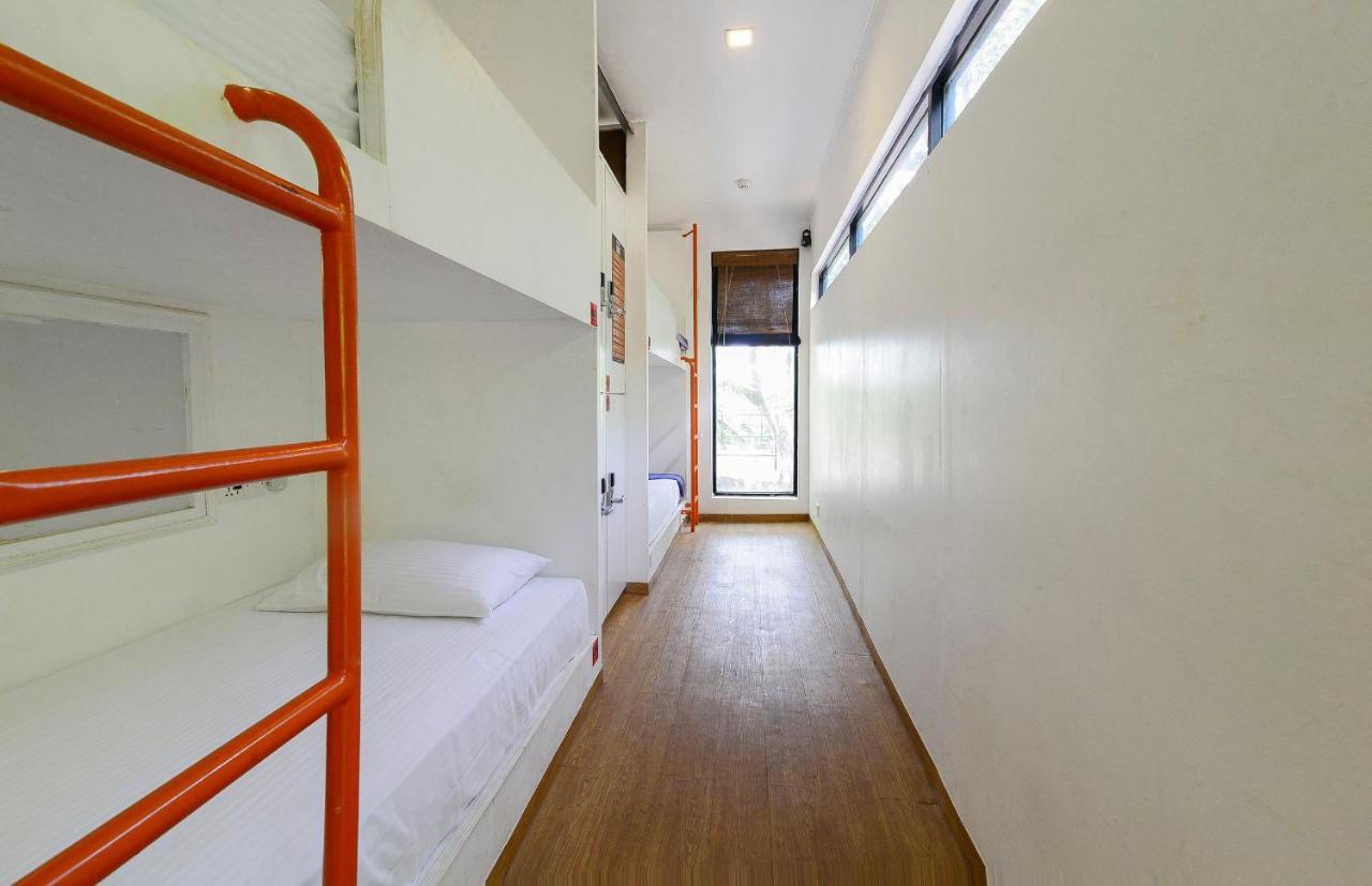 Hangover Hostels @ Colombo Intl Airport Katunayaka Room photo