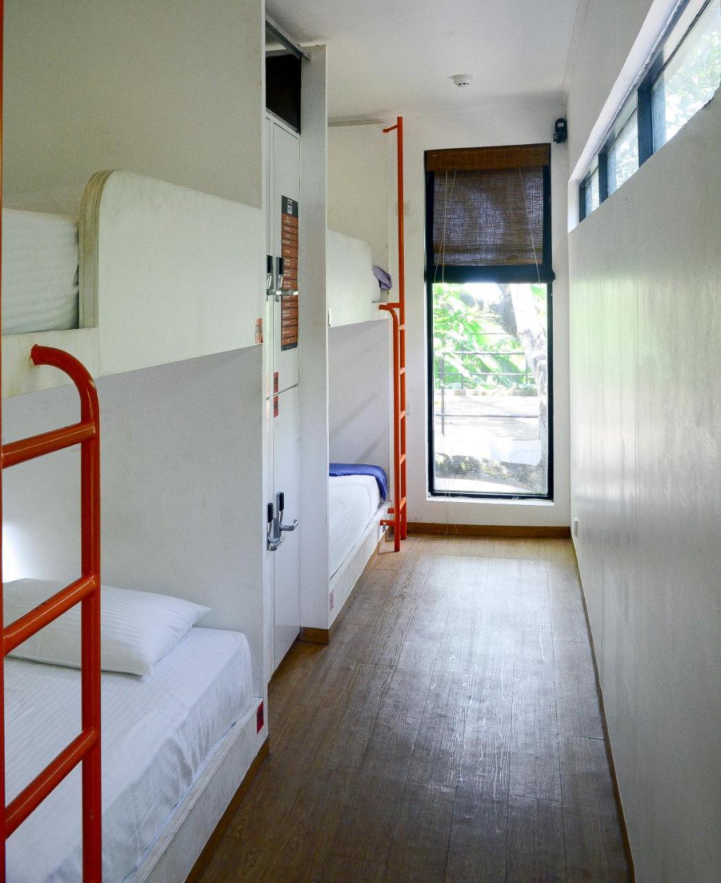 Hangover Hostels @ Colombo Intl Airport Katunayaka Room photo